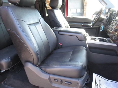 Used 2016 Ford F250 Lariat w/ Chrome Package image 22