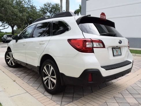 Used 2018 Subaru Outback 2.5i Limited AWD/4WD image 5