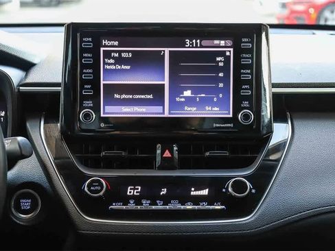 Used 2022 Toyota Corolla Cross LE image 12