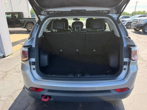 Used 2020 Jeep Compass Trailhawk AWD/4WD image 5