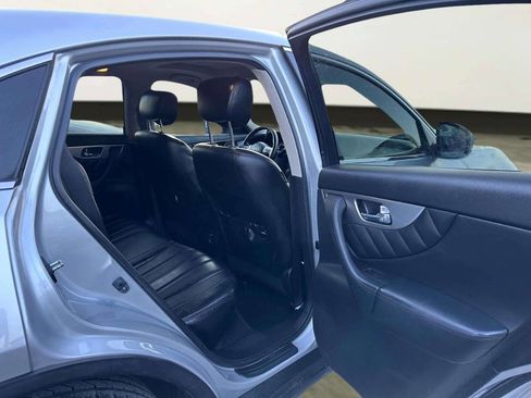 Used 2017 INFINITI QX70 AWD image 18