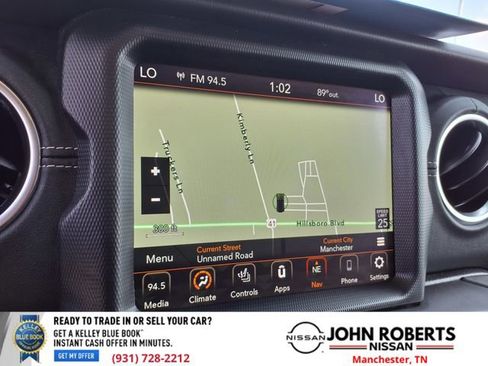 Used 2022 Jeep Wrangler Unlimited Sahara w/ Cold Weather Group image 8