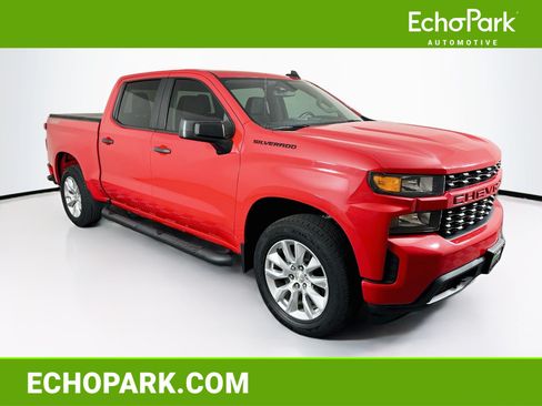 Used 2020 Chevrolet Silverado 1500 Custom w/ Custom Value Package AWD/4WD image 1