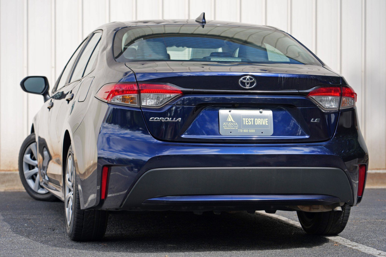 Used 2021 Toyota Corolla LE FWD image 5
