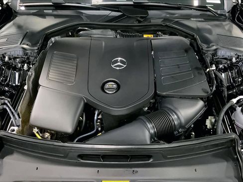 Used 2025 Mercedes-Benz C 300 Sedan image 30