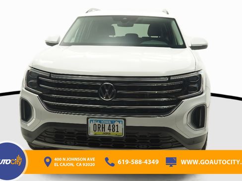 Used 2024 Volkswagen Atlas SE image 4
