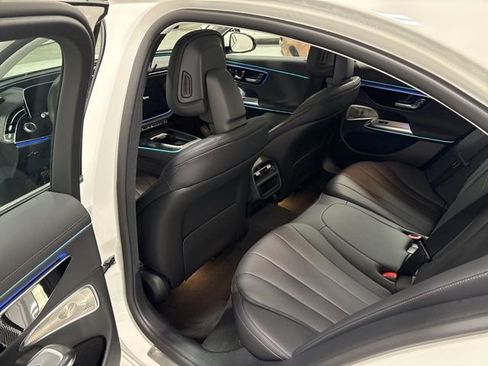 New 2025 Mercedes-Benz E 350 4MATIC Sedan image 12