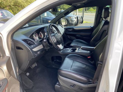 Used 2017 Dodge Grand Caravan GT FWD image 10