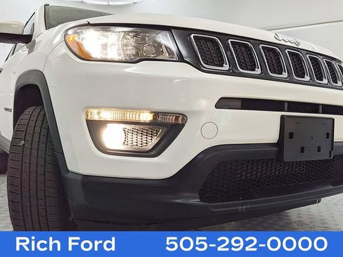 Used 2021 Jeep Compass Latitude w/ Convenience Group AWD/4WD image 25
