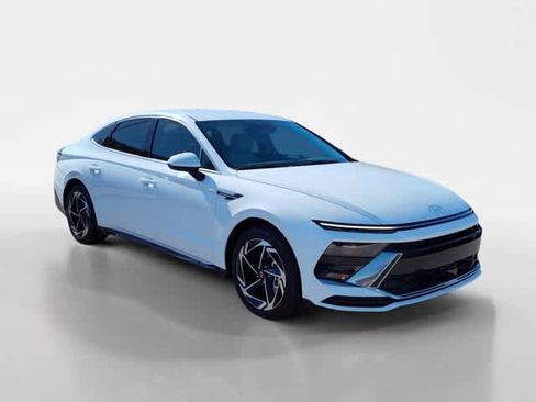 New 2026 Hyundai Sonata SEL FWD image 8