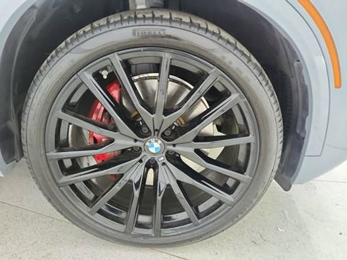 Used 2025 BMW X5 xDrive40i w/ M Sport Package image 61