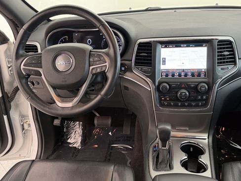 Used 2018 Jeep Grand Cherokee Limited AWD/4WD image 29