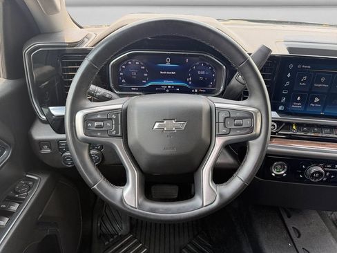 Used 2024 Chevrolet Silverado 1500 RST AWD/4WD image 12