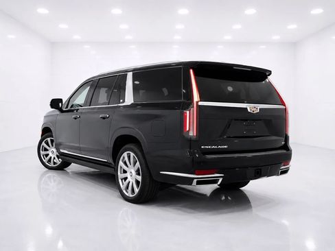 Used 2021 Cadillac Escalade ESV Premium Luxury Platinum AWD/4WD image 3
