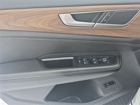 Used 2024 Volkswagen Atlas SE image 20