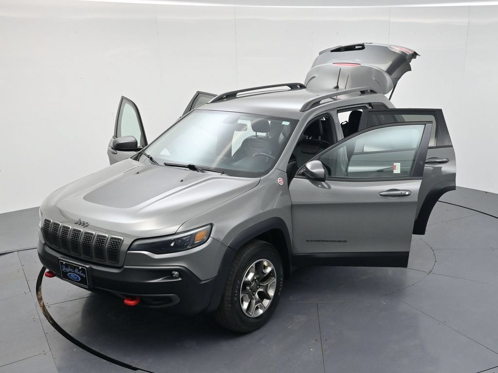 Used 2019 Jeep Cherokee Trailhawk w/ Cold Weather Group AWD/4WD image 51