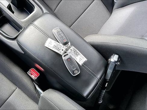 Certified 2025 Nissan Sentra S FWD image 31