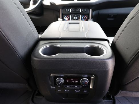 Used 2024 Chevrolet Tahoe High Country RWD image 30