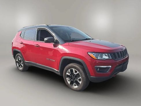 Used 2017 Jeep Compass Trailhawk w/ Navigation Group AWD/4WD image 7