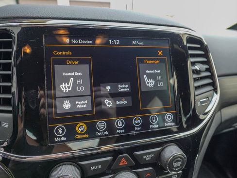 Used 2020 Jeep Grand Cherokee Altitude AWD/4WD image 8