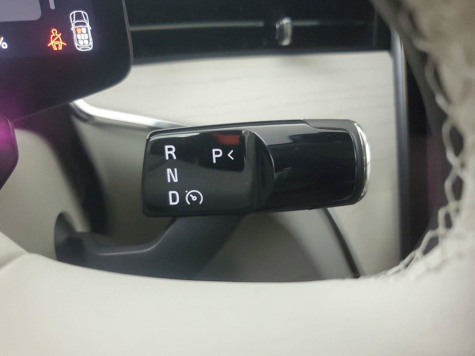Used 2025 Volvo EX90 Plus AWD/4WD image 31