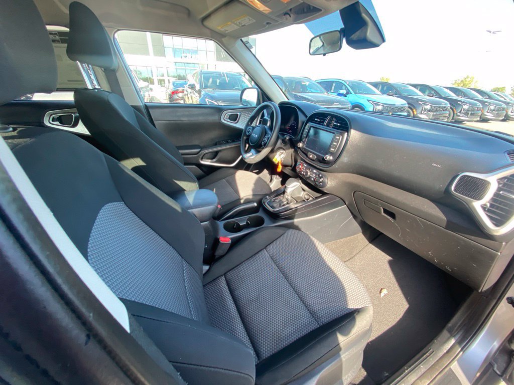 Used 2022 Kia Soul LX w/ Technology Package FWD image 29