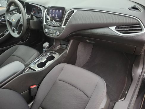 Used 2023 Chevrolet Malibu LS FWD image 26