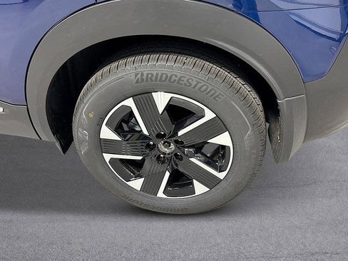 New 2026 Nissan Kicks SV w/ Cold Weather Package AWD/4WD image 9