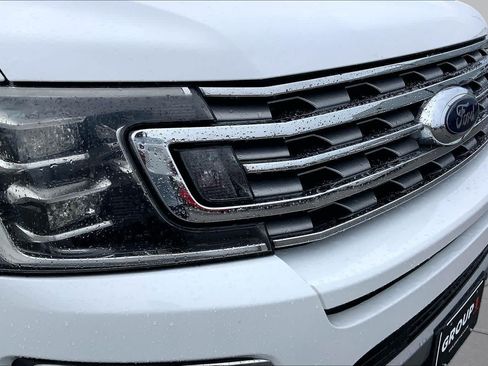 Used 2019 Ford Expedition Limited w/ Equipment Group 302A RWD image 30