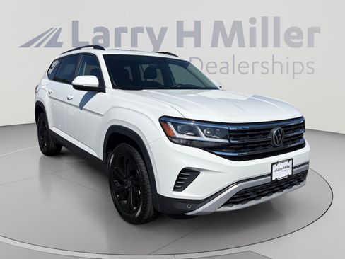 Used 2022 Volkswagen Atlas SE w/ Panoramic Sunroof Package FWD image 7