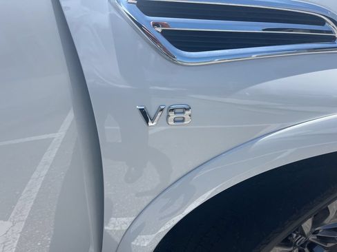 Used 2021 Nissan Armada Platinum AWD/4WD image 5