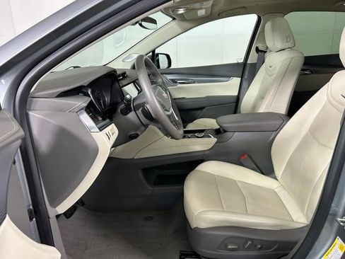 Certified 2024 Cadillac XT5 Premium Luxury w/ LPO, Floor Liner Package image 11
