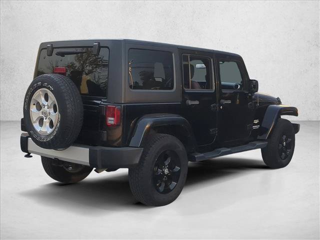 Used 2014 Jeep Wrangler Unlimited Sahara w/ Connectivity Group AWD/4WD image 5