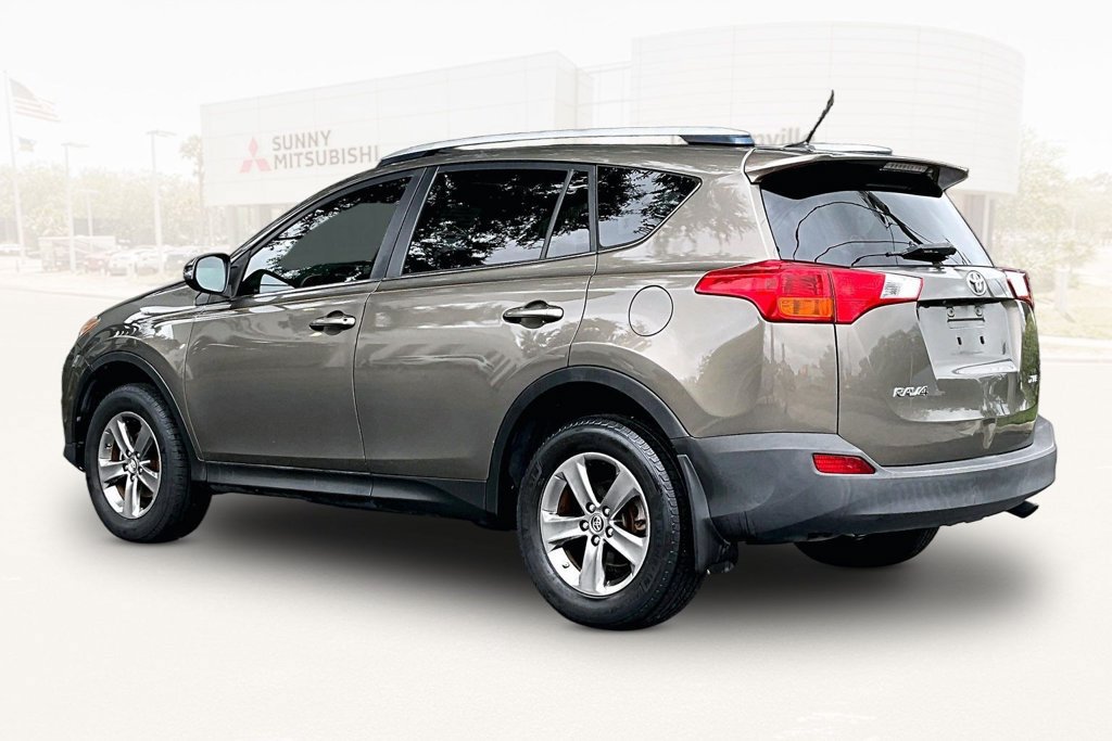 Used 2015 Toyota RAV4 XLE FWD image 4