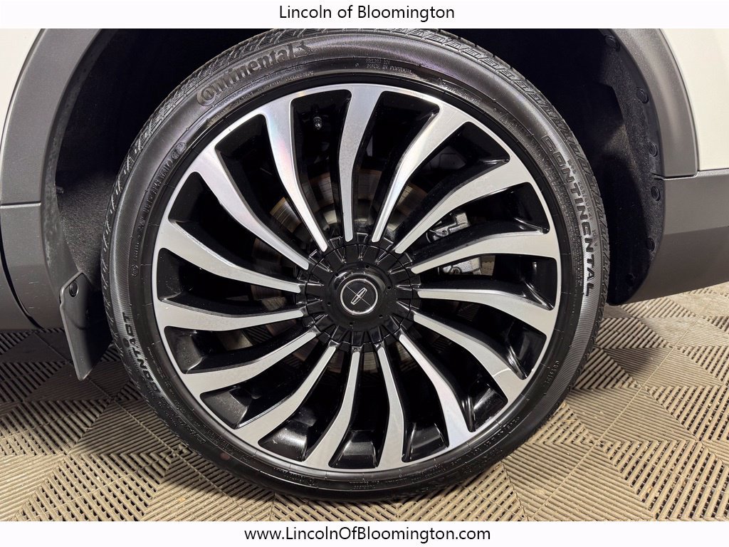 Used 2023 Lincoln Nautilus Black Label AWD/4WD image 26