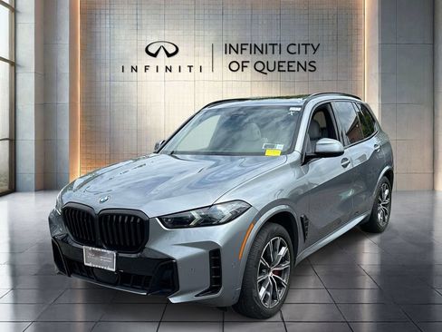 Used 2024 BMW X5 xDrive40i w/ M Sport Package AWD/4WD image 10