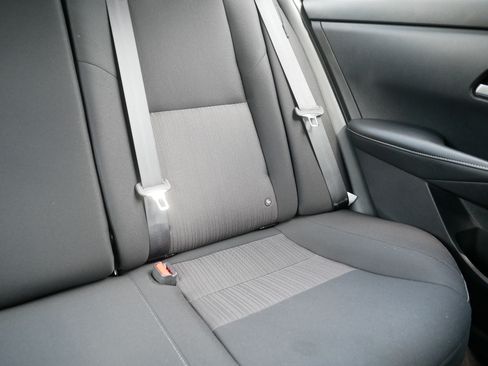 Certified 2023 Nissan Sentra SV FWD image 14
