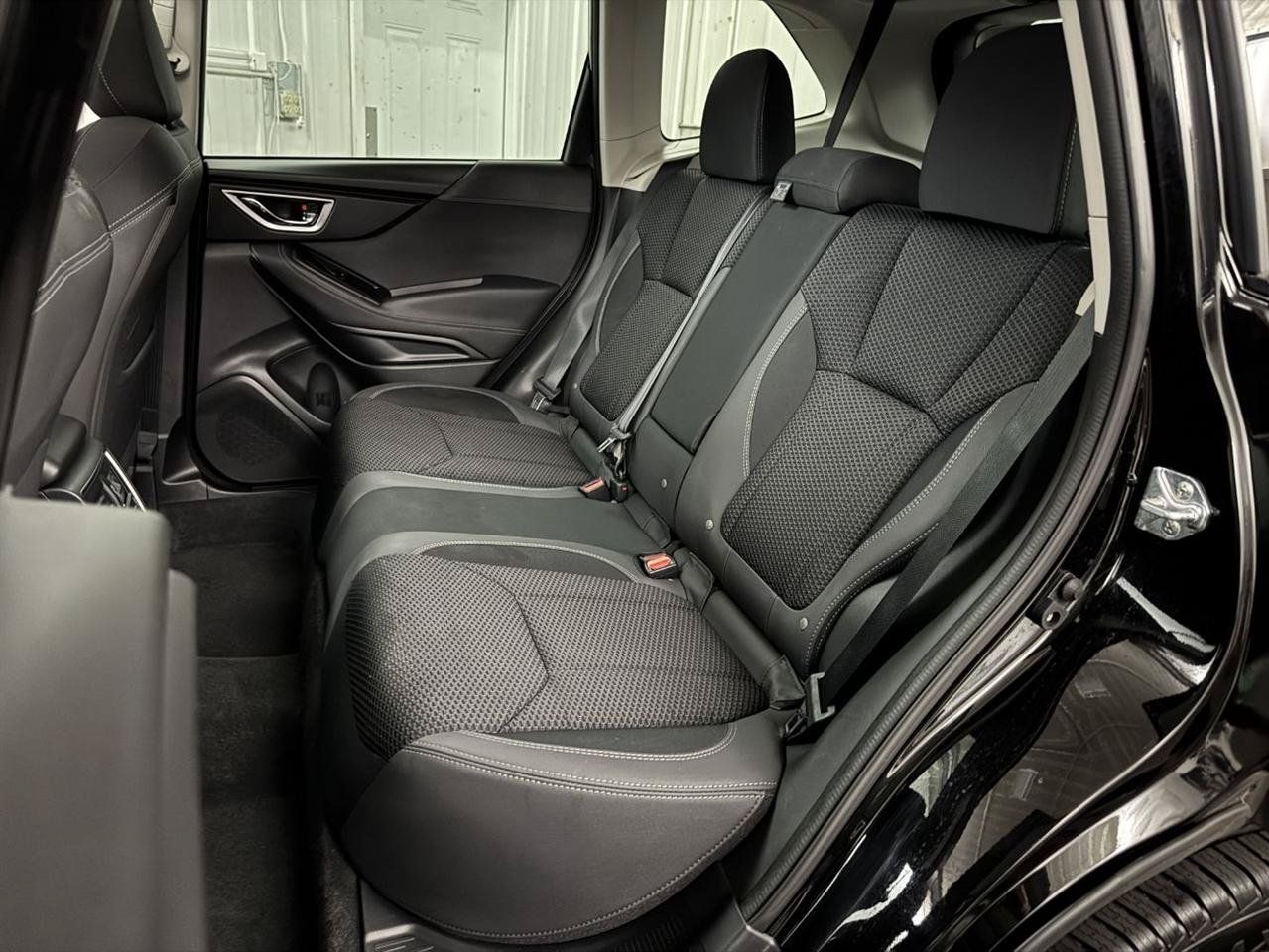 Used 2023 Subaru Forester Premium AWD/4WD image 8