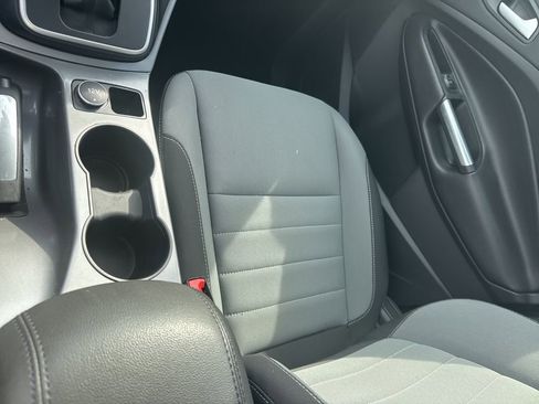 Used 2016 Ford C-MAX SE FWD image 13