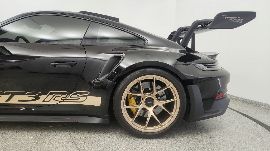 Used 2025 Porsche 911 GT3 RS RWD image 19