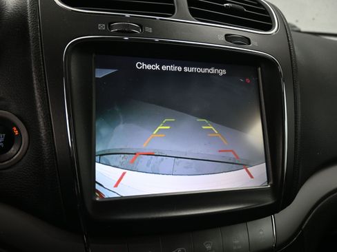 Used 2015 Dodge Journey Crossroad w/ Flexible Seating Group image 13