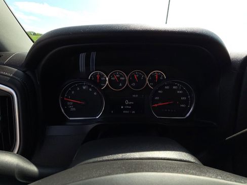 Used 2020 Chevrolet Silverado 1500 RST AWD/4WD image 17