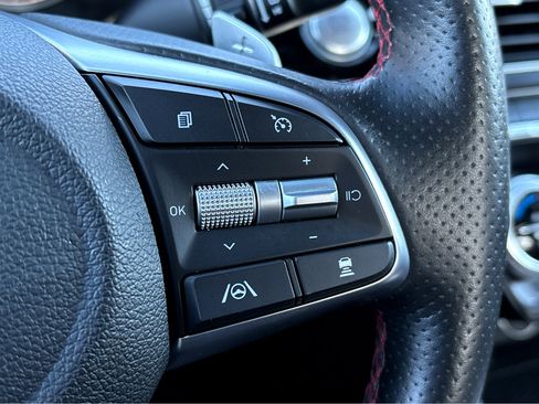 Used 2023 Genesis G70 2.0T w/ Sport Prestige Package image 17