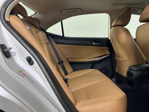 Used 2017 Lexus IS 300 AWD image 13