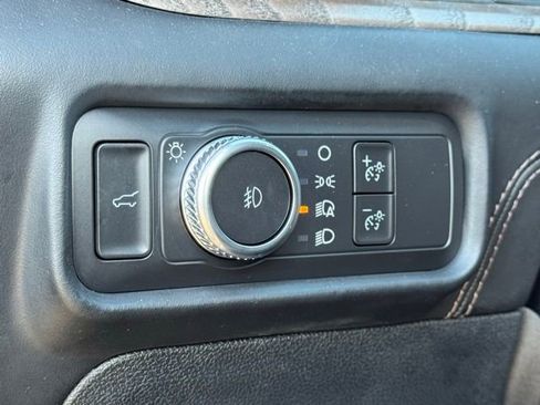 Used 2022 Ford Explorer Platinum w/ Equipment Group 601A image 21