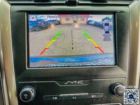 Used 2019 Ford Fusion SE image 33