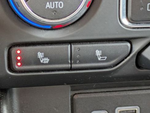 Used 2024 Chevrolet Suburban LT image 26