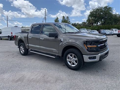Used 2025 Ford F150 XLT w/ Equipment Group 301A Standard image 2