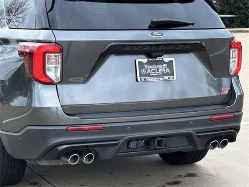 Used 2020 Ford Explorer ST w/ ST Street Pack image 6