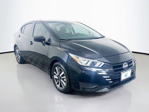 Used 2023 Nissan Versa SV w/ Trunk Package image 3